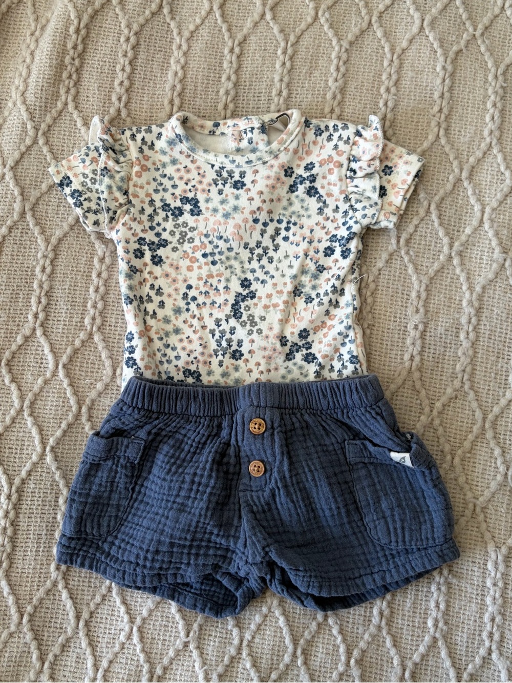 Baby Girl Blue Gauze Shorts with Elastic Waist and top set